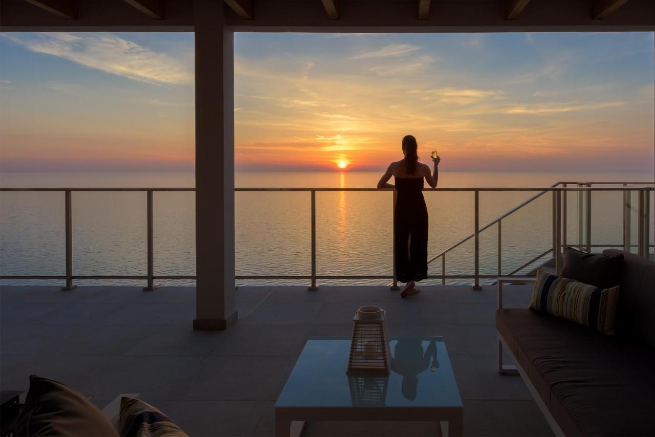 Kathisma Bay Villas - Luxury Villas - Villa Helios Kalamíci Kültér fotó